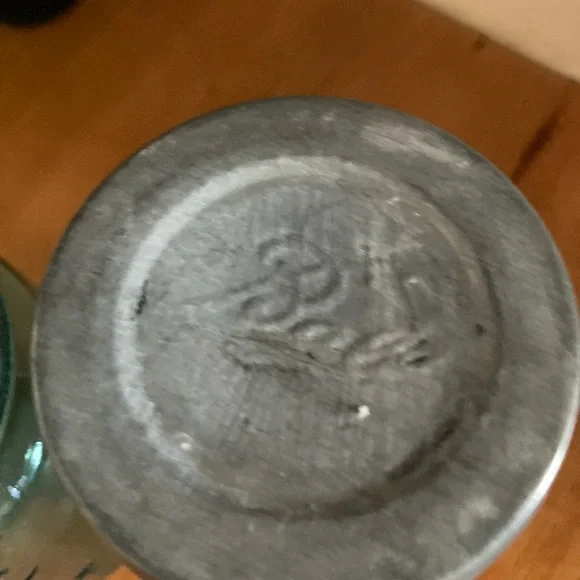 Vintage Aqua Ball Glass Mason Jars with Zinc Lids - Picture 4 of 14